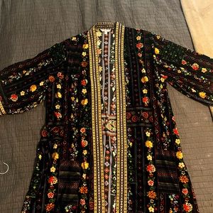 The Pioneer Woman Velvet Kimono - Black L/XL